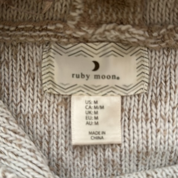 ‘ruby moon’ beige/ivory hooded sweater, size medium - Picture 4 of 7